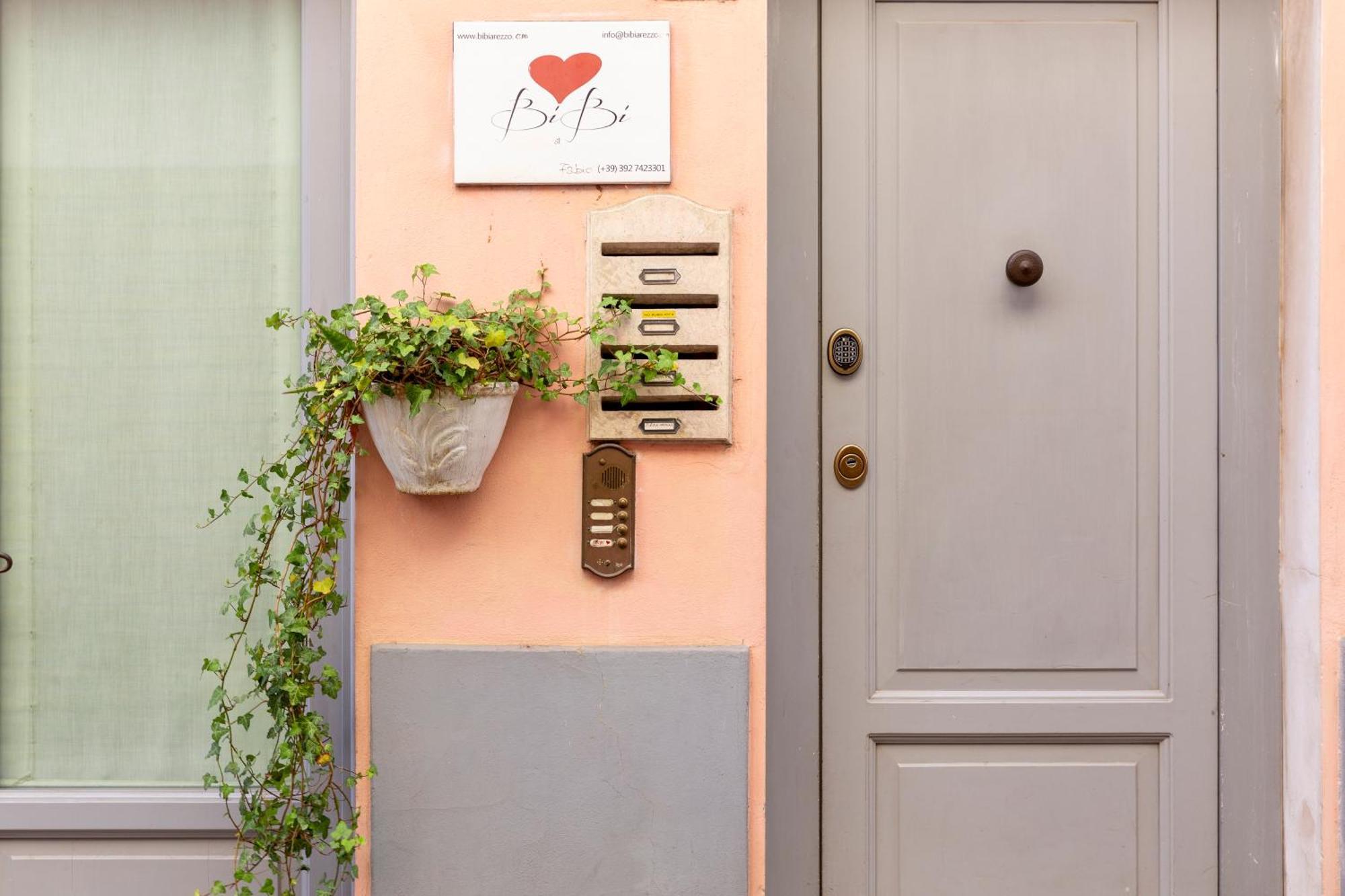 Bibi Boutique Arezzo Living Suite Rosafragola & Verdeconiglio Exteriér fotografie